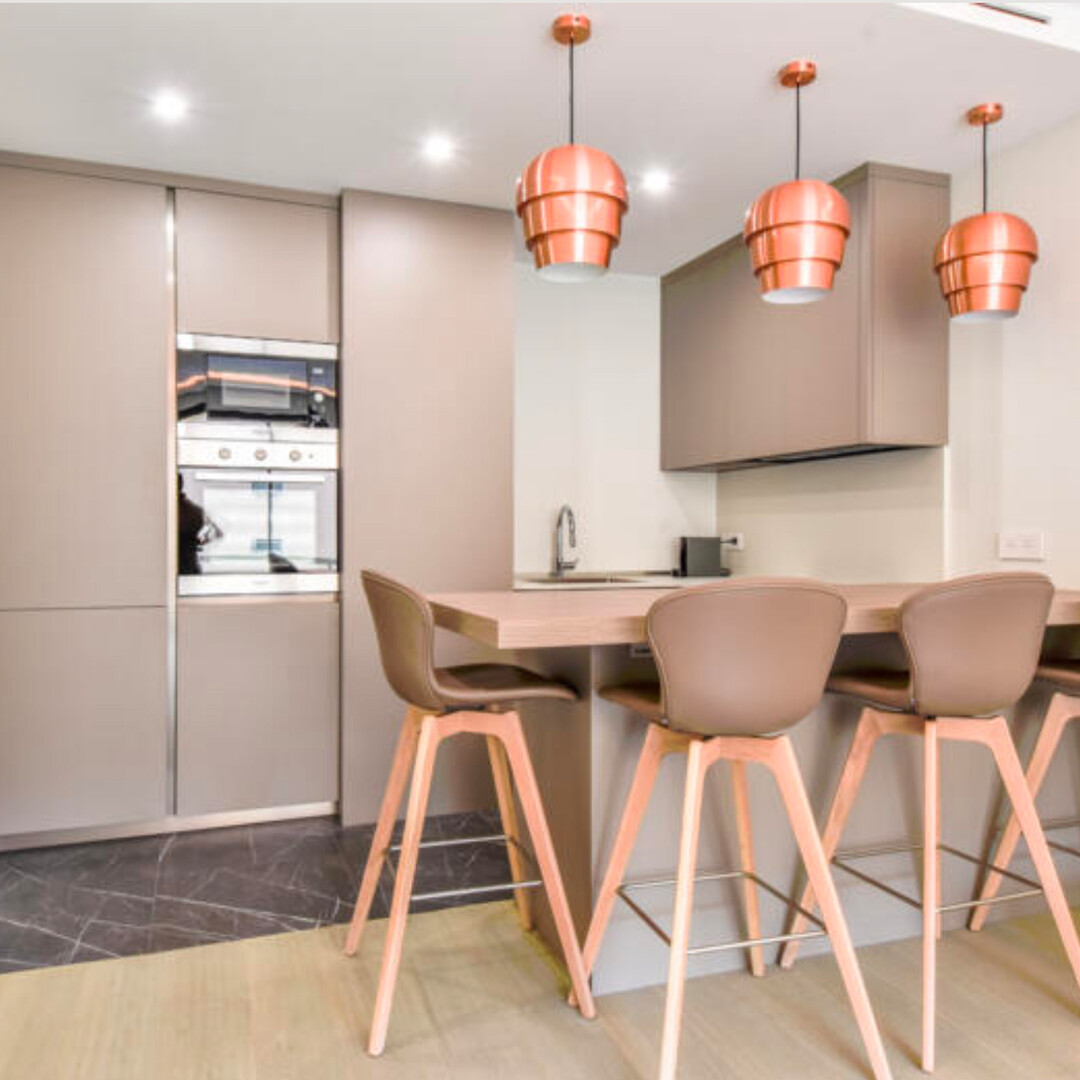 Charmant appartement rénové de 2 chambres