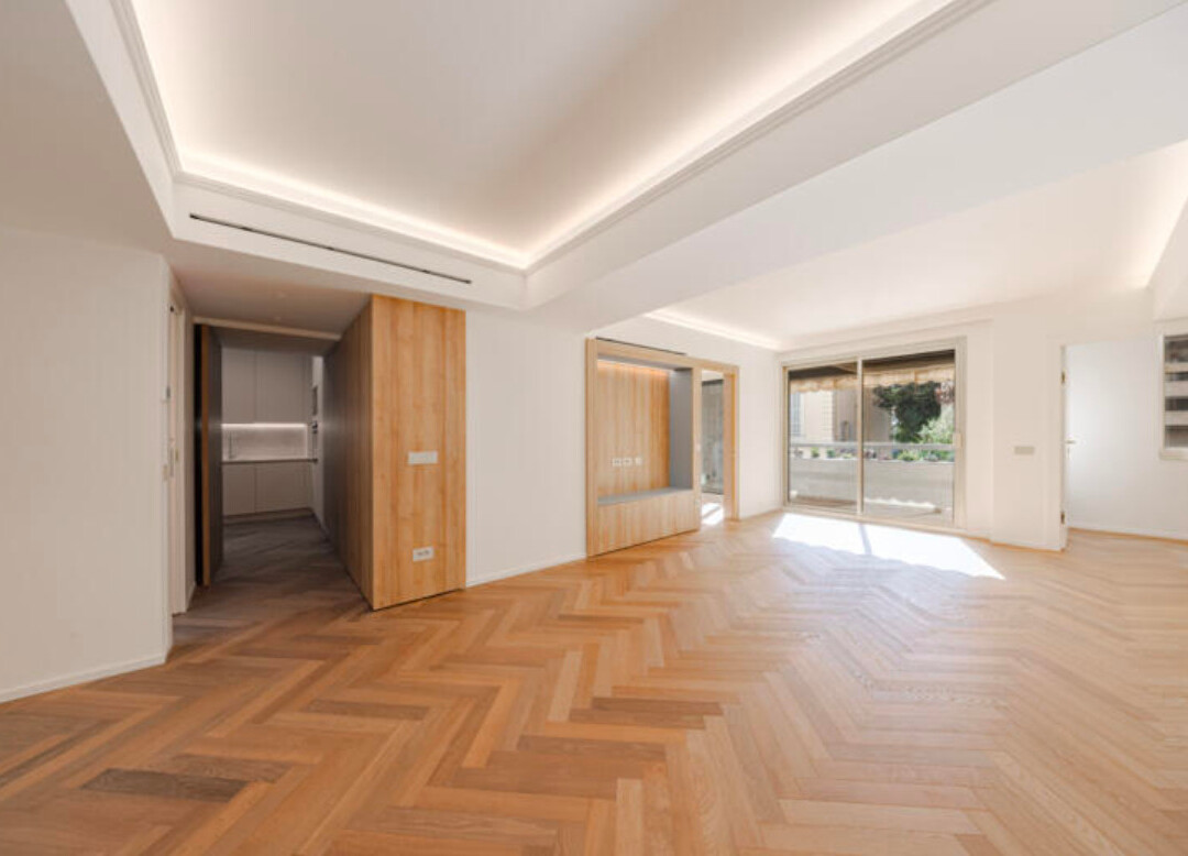 Appartement rénové de 2 chambres