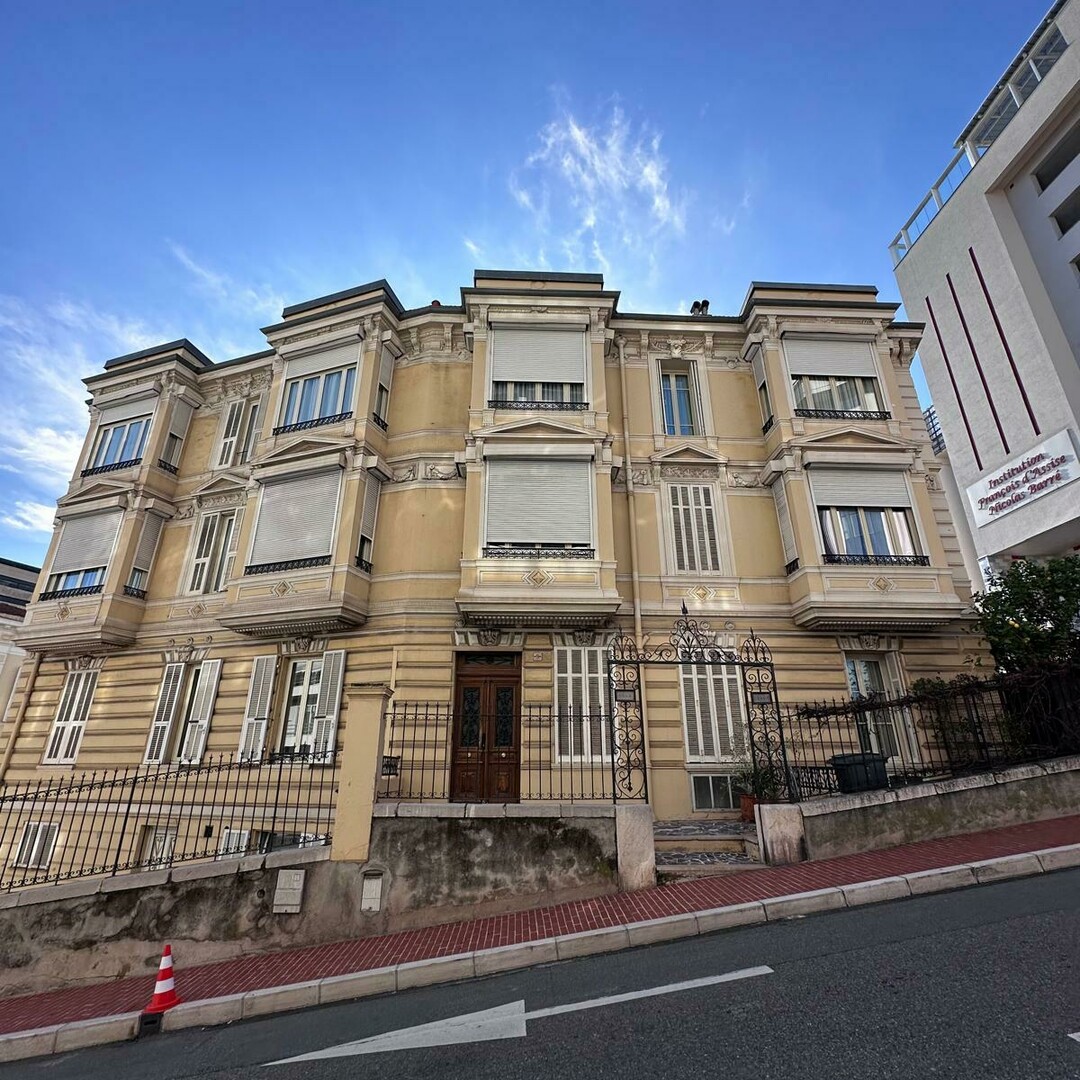 MONTE CARLO / 3 PIECES  DERNIER ETAGE - Appartements à vendre à Monaco