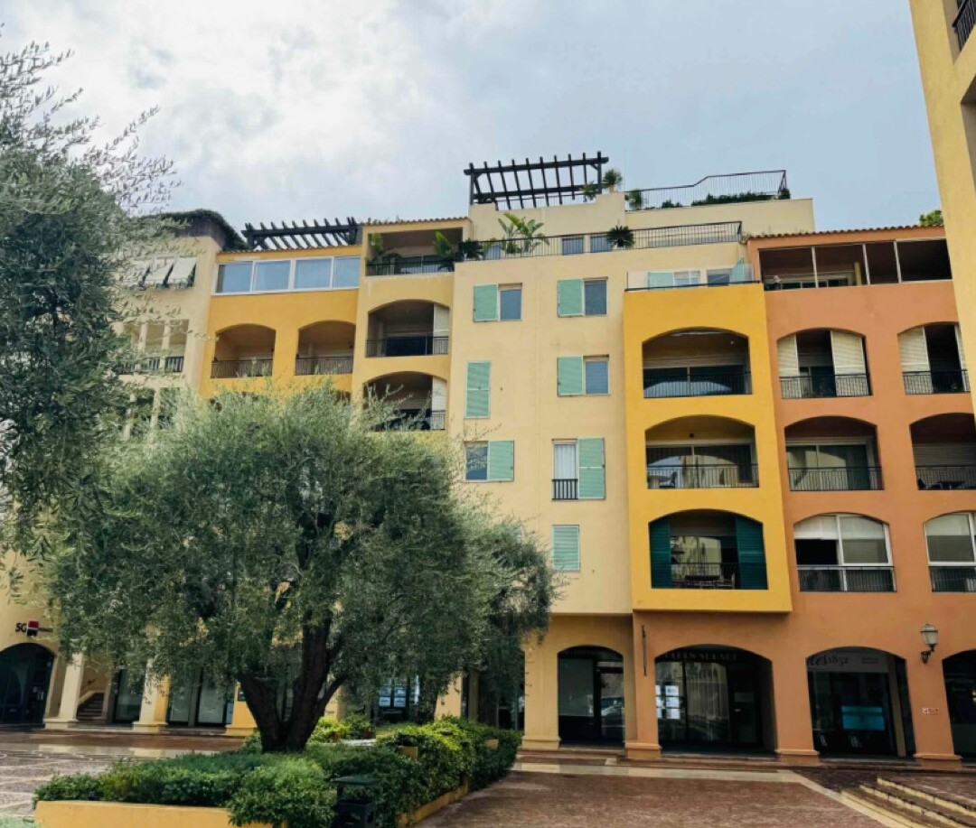 LOCAL À VENDRE - BOTTICELLI - Appartements à vendre à Monaco