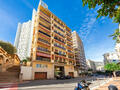 SUPERBE 2 PIÈCES RÉNOVÉ ET MEUBLÉ - Appartements à vendre à Monaco