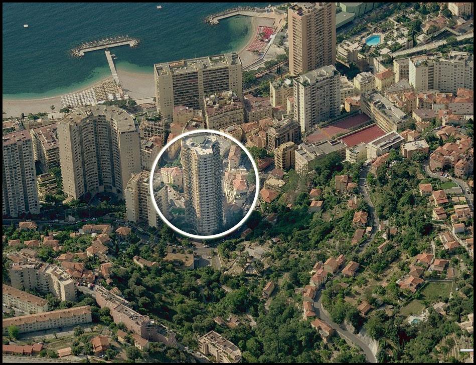 Sole Agent – High-end renovated luxury apartment with sea view